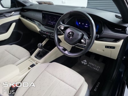 2023 Skoda Octavia - photo 16