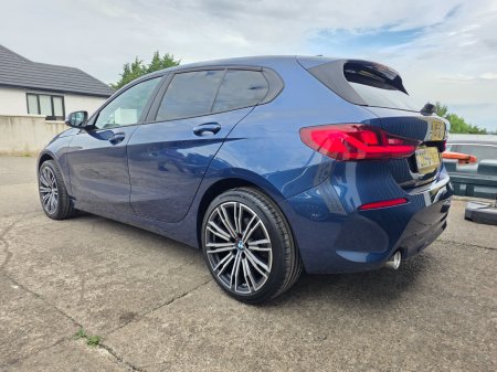 2022 BMW 1-Series - photo 6