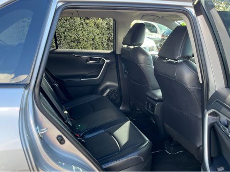 2020 Toyota RAV4 - photo 10