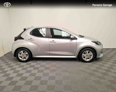 2025 Toyota Yaris - photo 3