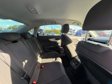 2017 Audi A4 - photo 34