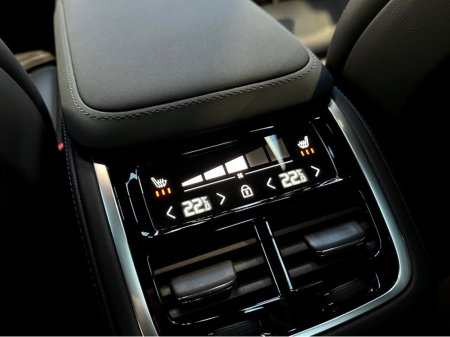 2026 Volvo XC90 - photo 18