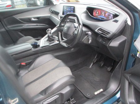 2019 Peugeot 5008 - photo 15