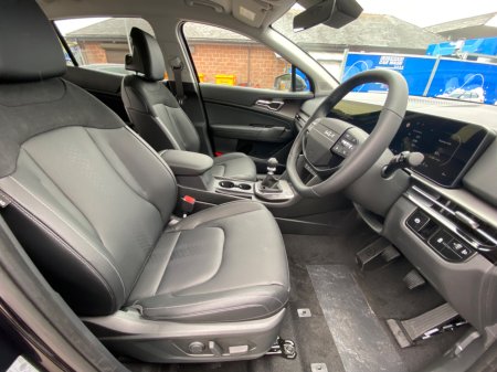 2025 Kia Sportage - photo 14