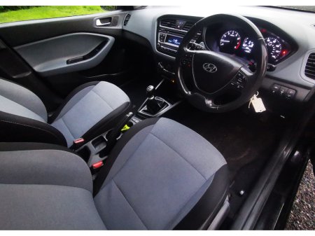 2016 Hyundai i20 - photo 13