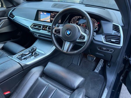 2020 BMW X5 - photo 2