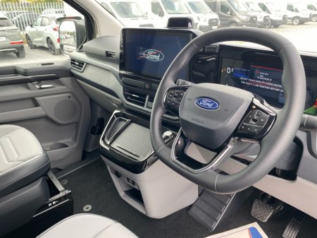 2026 Ford Tourneo Custom - photo 7