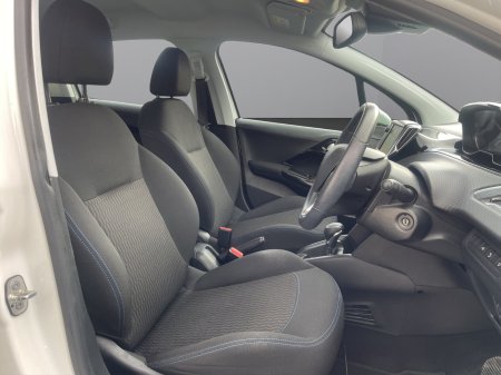 2018 Peugeot 208 - photo 11
