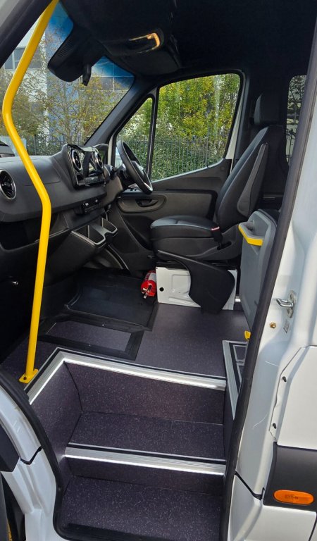 2026 Mercedes-Benz Sprinter M50 Shuttle Pro 19+C+D - photo 7