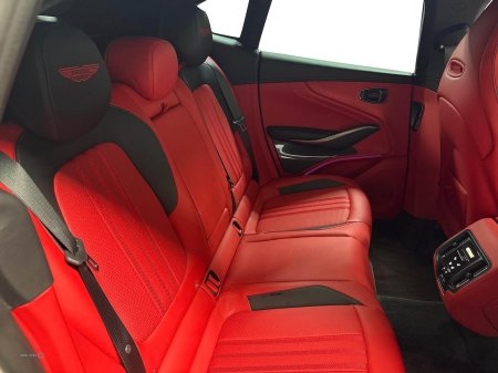2024 Aston Martin DBX - photo 34