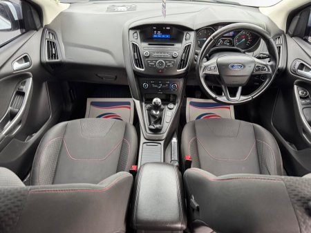 2015 Ford Focus - photo 13