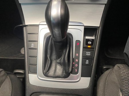 2015 Volkswagen Passat - photo 17