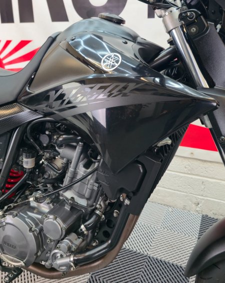 2009 YAMAHA XT - photo 10