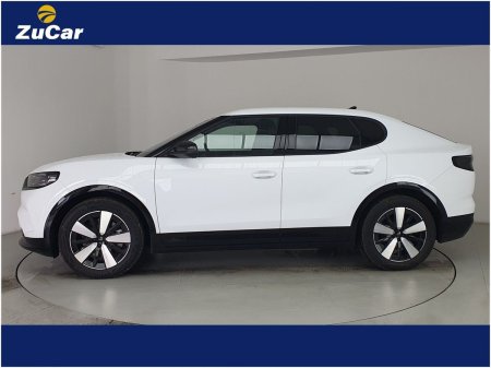 2025 Ford Capri - photo 5