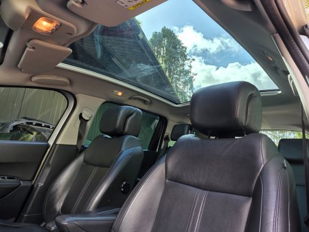 2016 Peugeot 5008 - photo 5