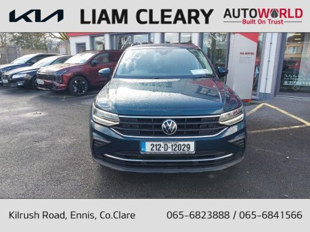 2021 Volkswagen Tiguan - photo 8