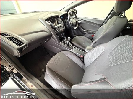 2018 Ford Focus - photo 16