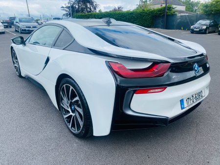 2017 BMW i8 - photo 10