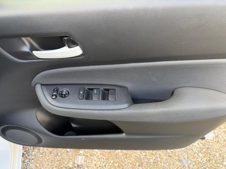 2020 Honda Fit - photo 10