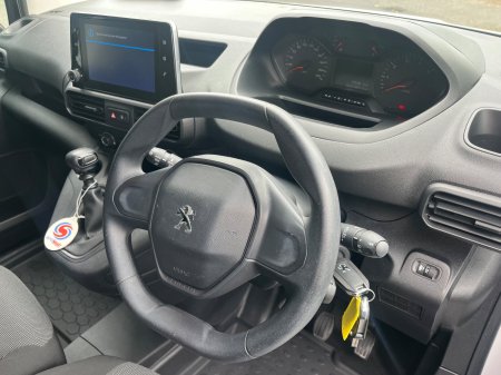 2024 Peugeot Partner - photo 7