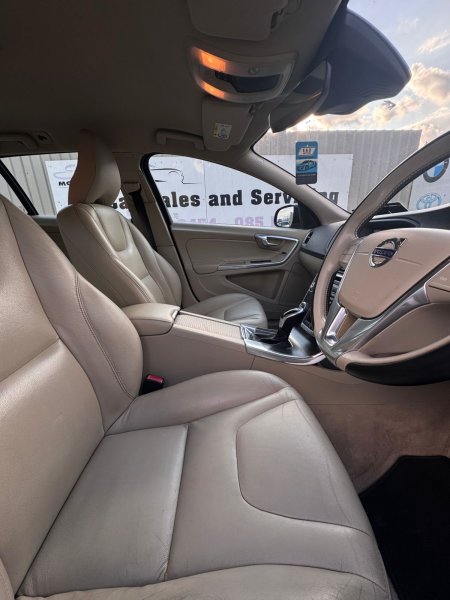 2015 Volvo V60 - photo 11