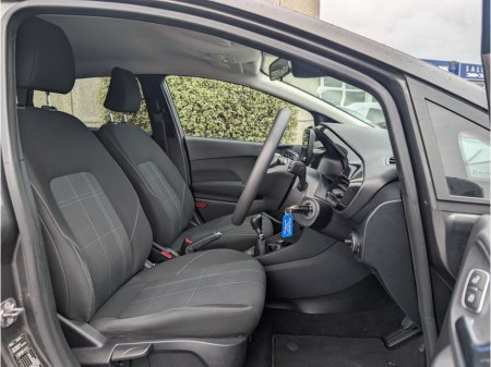 2020 Ford Fiesta - photo 12