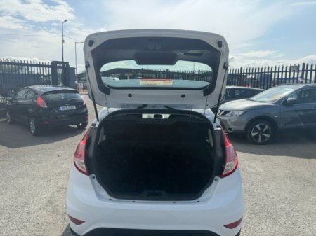 2017 Ford Fiesta - photo 8