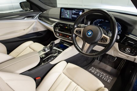 2023 BMW 5-Series - photo 8