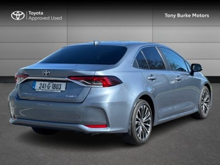 2024 Toyota Corolla - photo 2