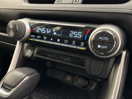 2024 Toyota RAV4 - photo 16