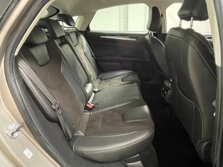 2019 Ford Mondeo - photo 14