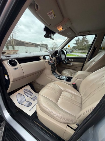 2015 Land Rover Discovery - photo 16