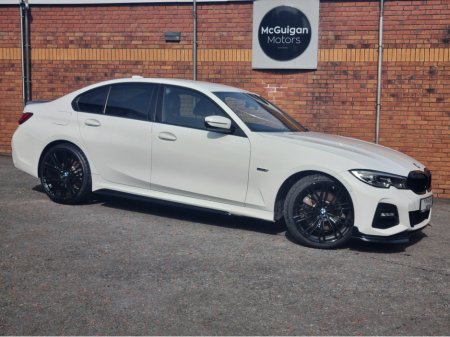 2022 BMW 3-Series - photo 2
