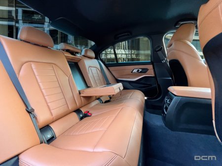 2022 BMW 3-Series - photo 21