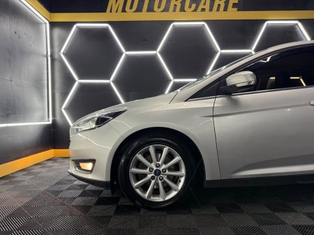 2017 Ford Focus - photo 16
