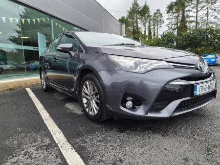 2017 Toyota Avensis - photo 2