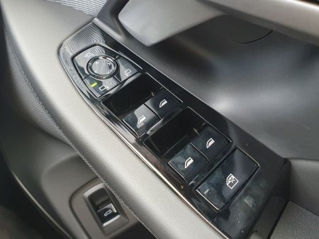 2026 BMW 5-Series - photo 23