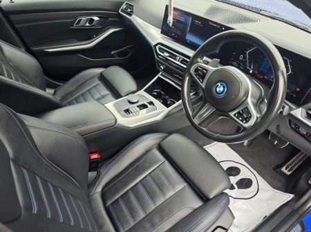 2023 BMW 3-Series - photo 12