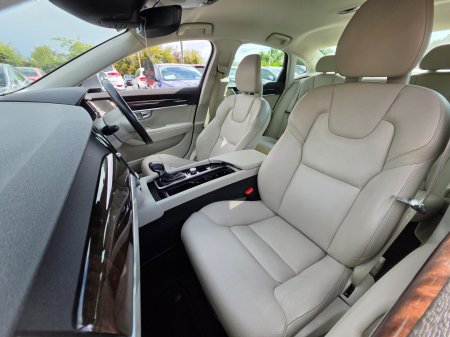 2017 Volvo S90 - photo 26