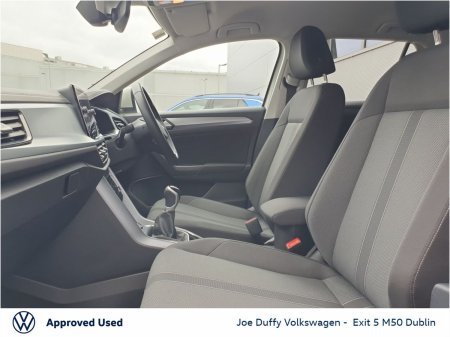 2024 Volkswagen T-Roc - photo 3