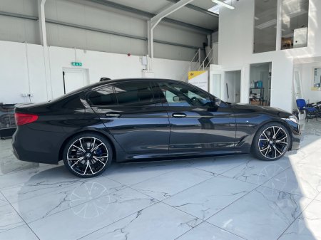 2017 BMW 5-Series - photo 3