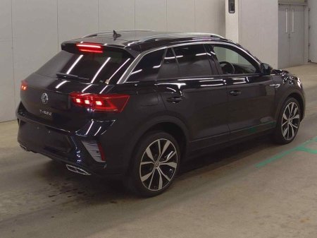 2023 Volkswagen T-Roc - photo 2