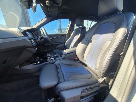 2024 BMW 1-Series - photo 7