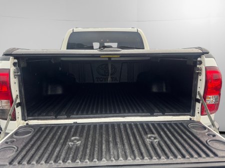 2020 Toyota Hilux - photo 16