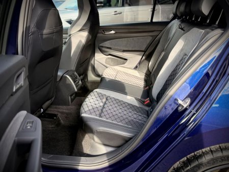 2024 Volkswagen Golf - photo 12