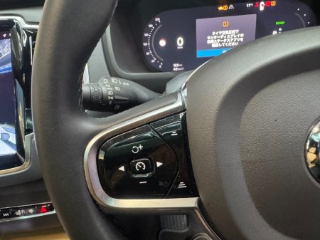 2023 Volvo XC90 - photo 10
