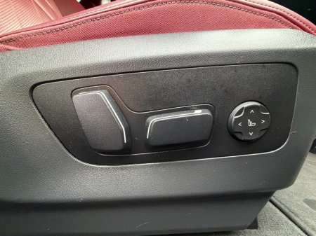 2024 BMW 5-Series - photo 24