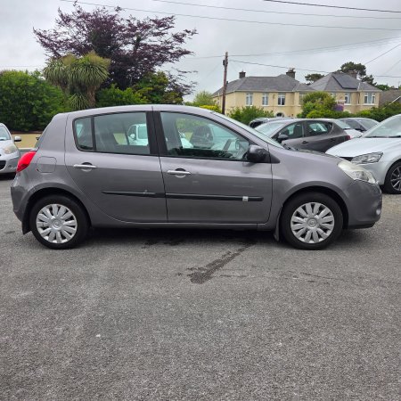 2011 Renault Clio - photo 4