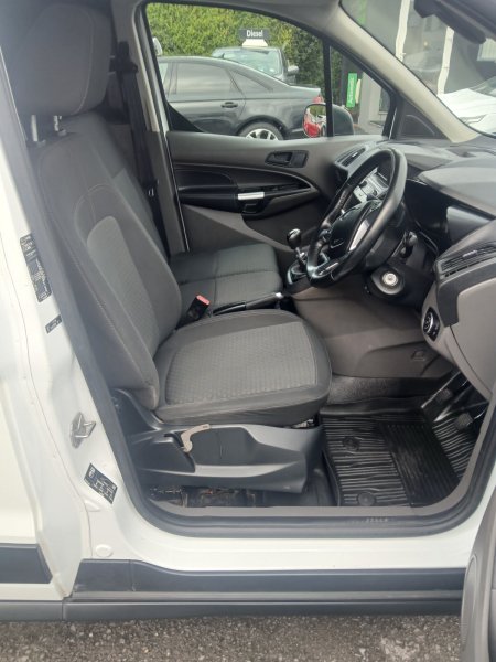 2021 Ford Transit Connect - photo 18