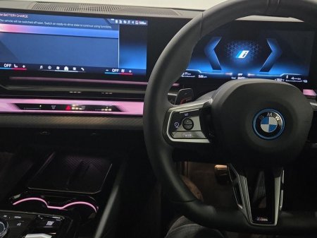 2026 BMW 5-Series - photo 17